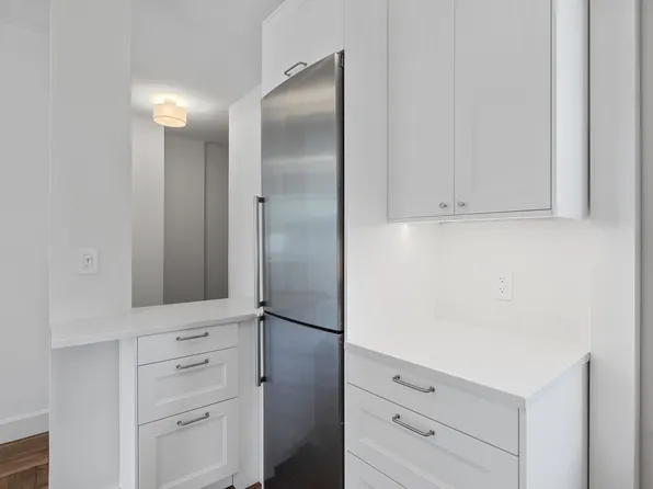 342 West 21st Street 5B image 7 of 7