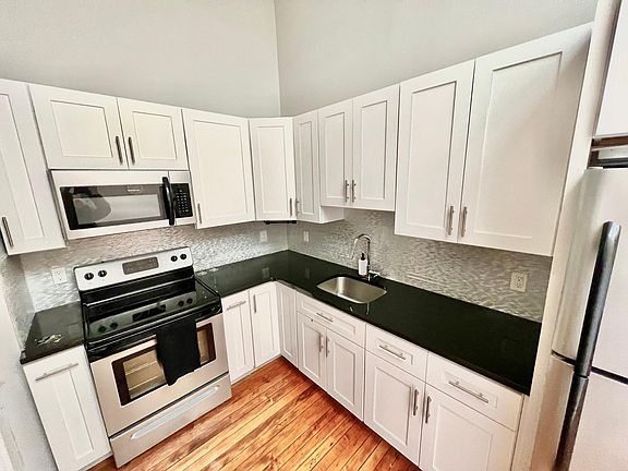 5th image of 1505 S 17th St #3I5