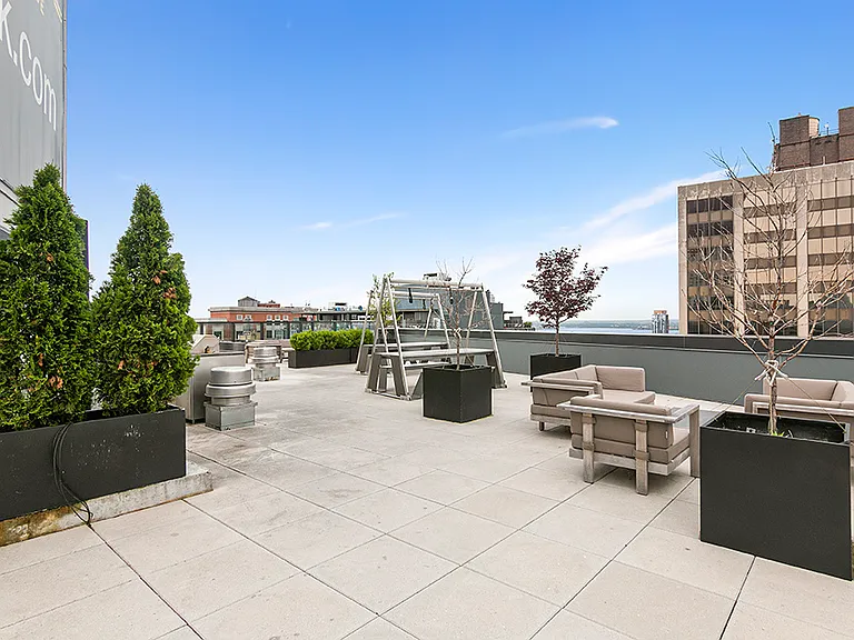 415 Red Hook Ln #6H — Photo 7