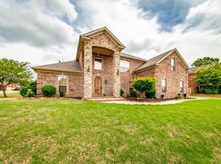 1916 Oakbrook Dr, Sherwood, AR 72120