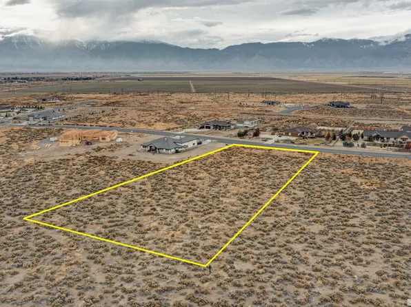 1841 Painted Desert Dr, Minden, NV 89423