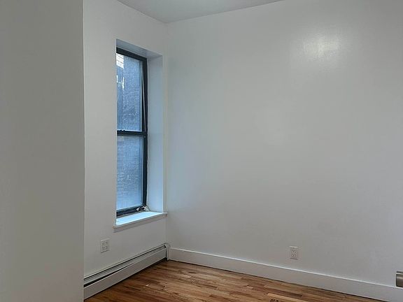 4th image of 130 W 116th St #3E