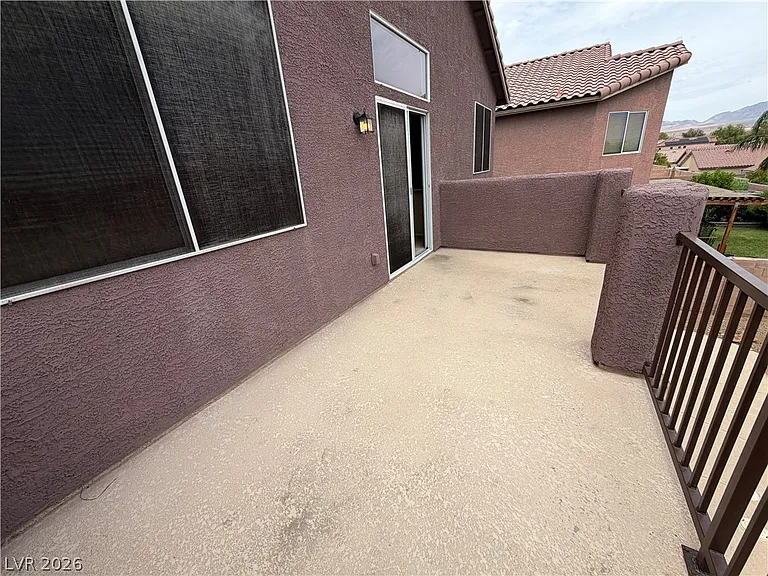 6420 Casamar St #- — Photo 12
