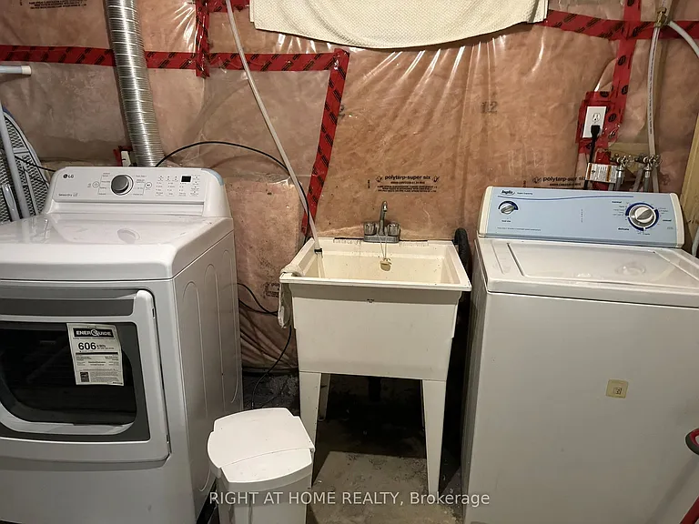 252 Lemon Grass Cres — Photo 20