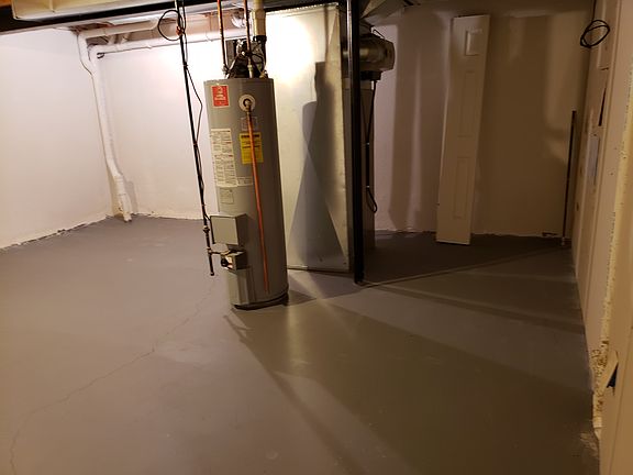 Basement utility/furnance room