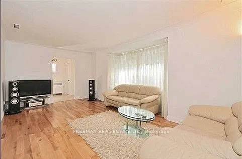 4 bed, $3,950 — Photo 4