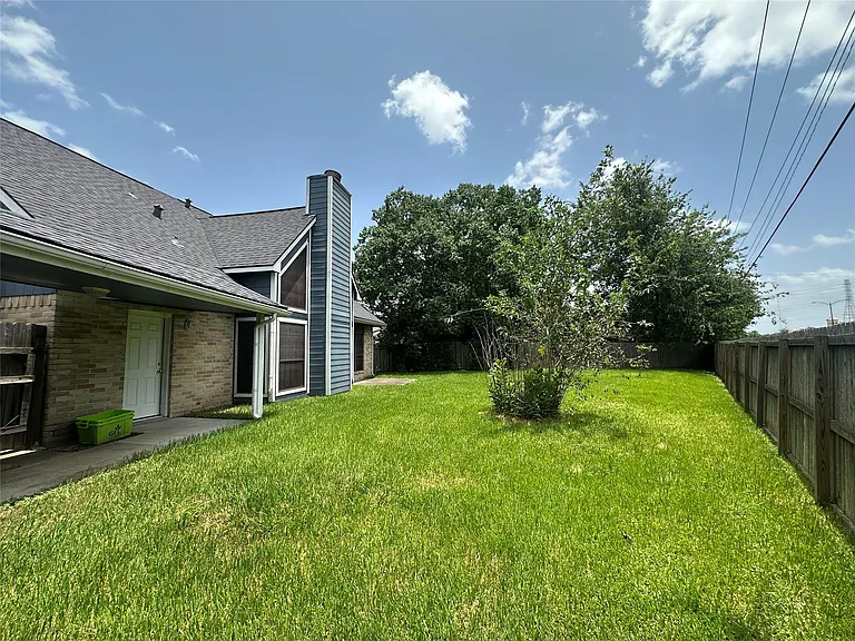2523 Castle Pl — Photo 29