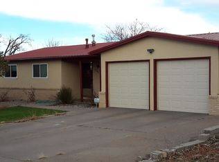 2405 Camino Agua Azul, Santa Fe, NM 87507