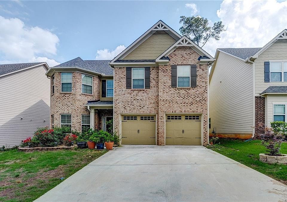 1st image of 169 Gloster Park Ct