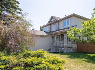 235 N Everwillow Close SW, Calgary, AB T2Y 4G6
