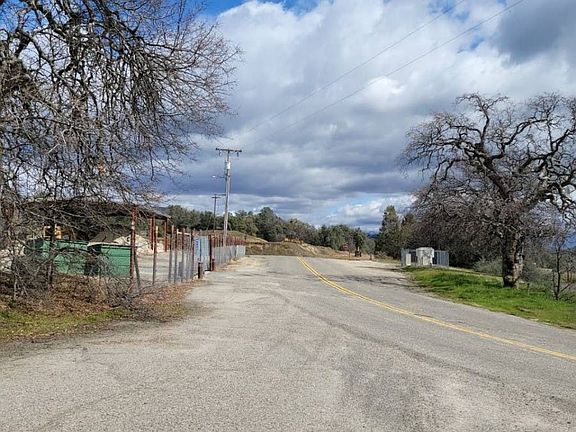 4th image of 32012 Hartley Rd