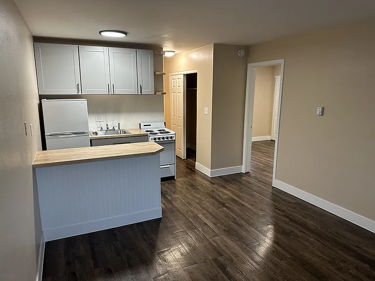 1714 Stover St #2E — Photo 2