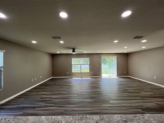 4th image of 12324 Crossfield Dr