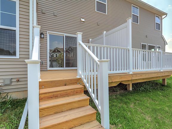 3rd image of 32 Simon Ct