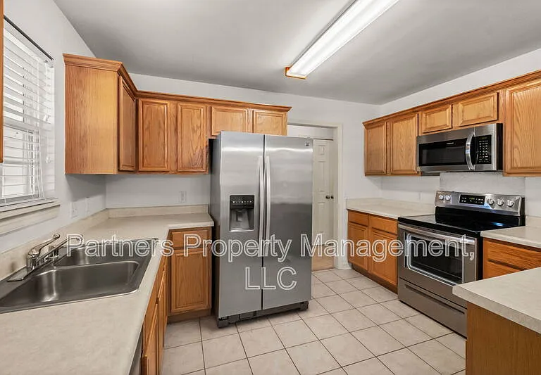 1257 Fox Run Ln — Photo 7