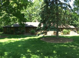 27070 N Ivanhoe Ct, Wauconda, IL 60084