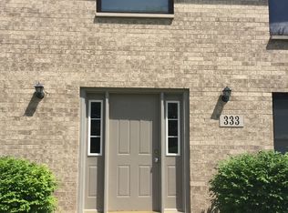 333 Short St APT 4, Lemont, IL 60439