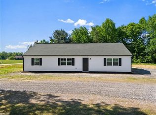 36044 Shingleton Rd, Waverly, VA 23890