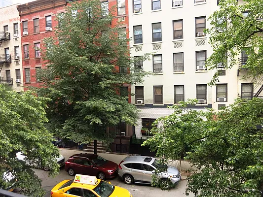 Rented by City & Suburban | media 36