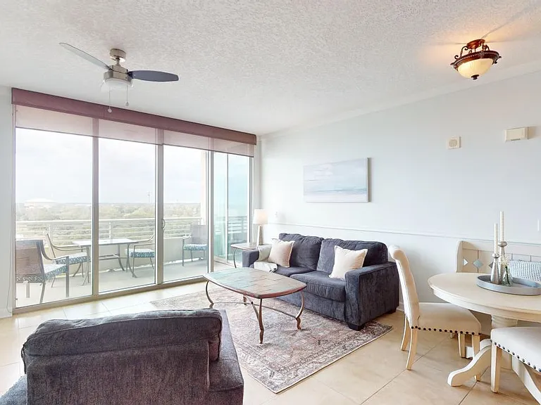 2060 Beach Blvd #701 — Photo 3