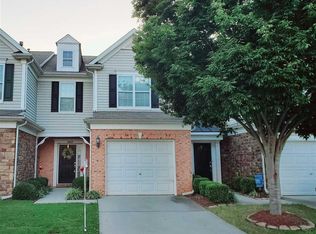 8409 Pilots View Dr, Raleigh, NC 27617