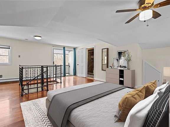 3rd image of 608 Black Plain Rd