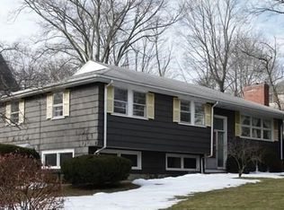 33 Cummings Rd, Newton, MA 02459