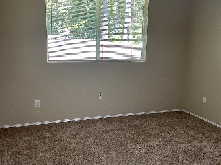 10243 Ashley Cir NW — Photo 33