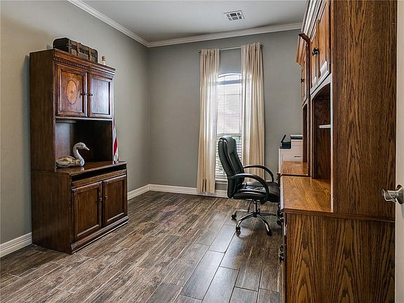3rd image of 17021 N Hardwood Pl