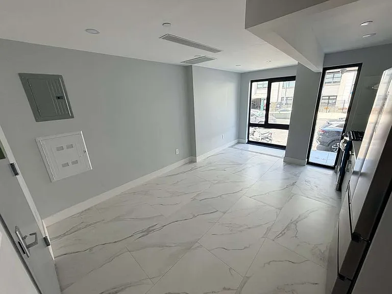 643 5th Ave #1A — Photo 3