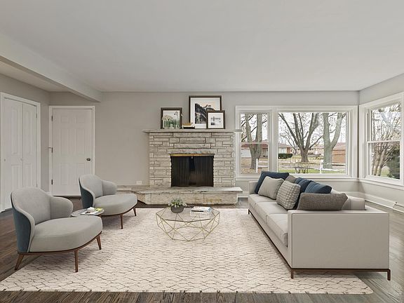 4th image of 9222 Kilbourn Ave