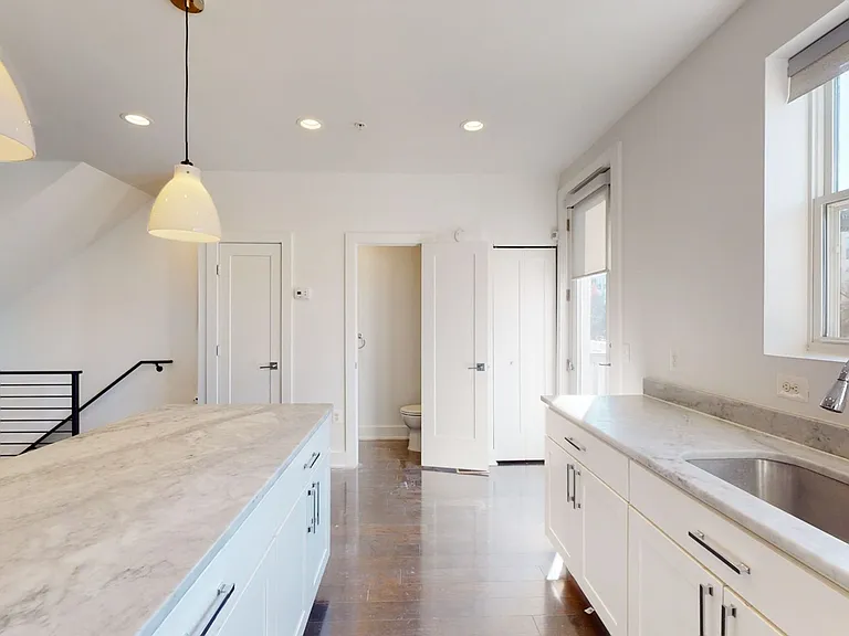 3306 9th St NE #1 — Photo 17