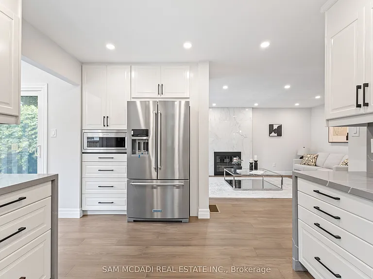 2535 Robin Dr — Photo 13