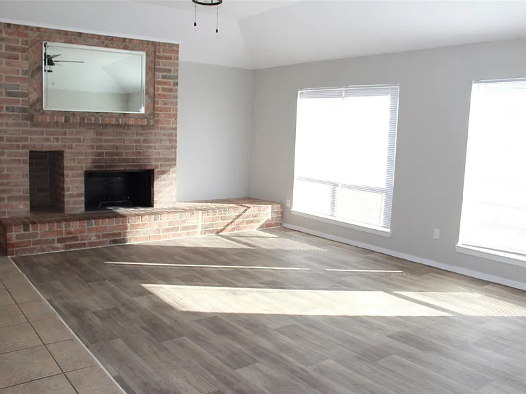 4406 Lost Lake Ln — Photo 5