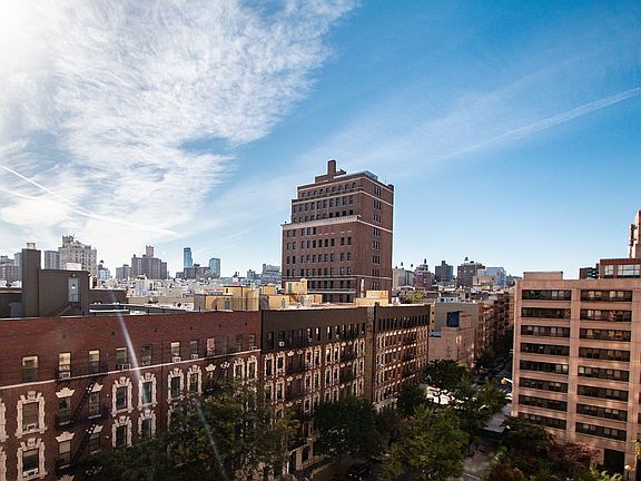 5th image of 300 W 110th St APT 8G