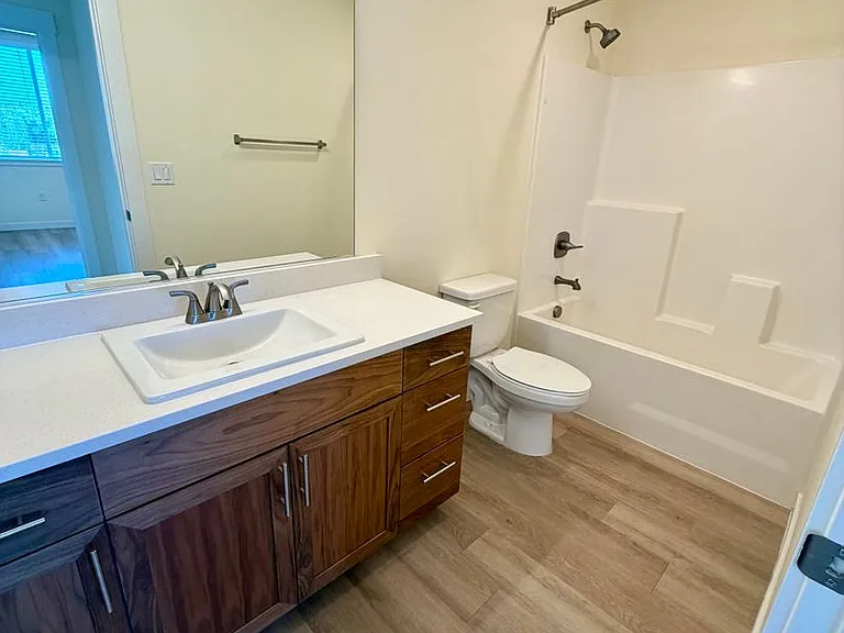 Alena Apartments — Photo 15
