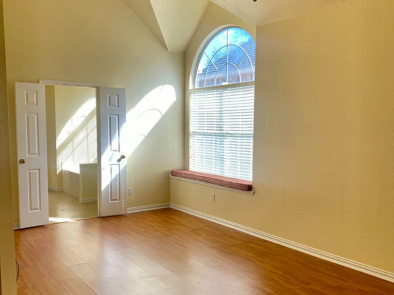 8412 White Sands Dr — Photo 7