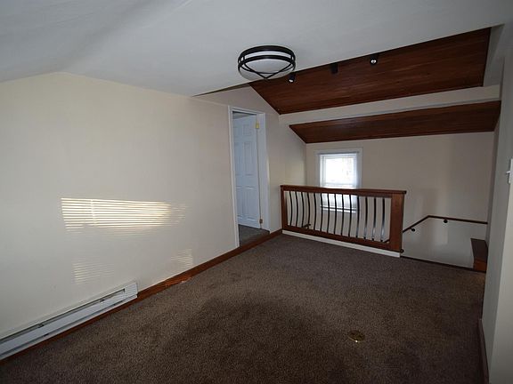 4th image of 165 Averill Ave #Up