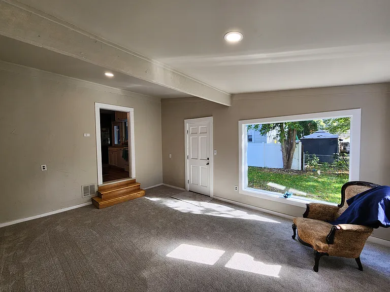 77 Hubbard St — Photo 8