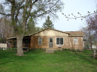 2303 Chicago Ave, Spirit lake, IA 51360