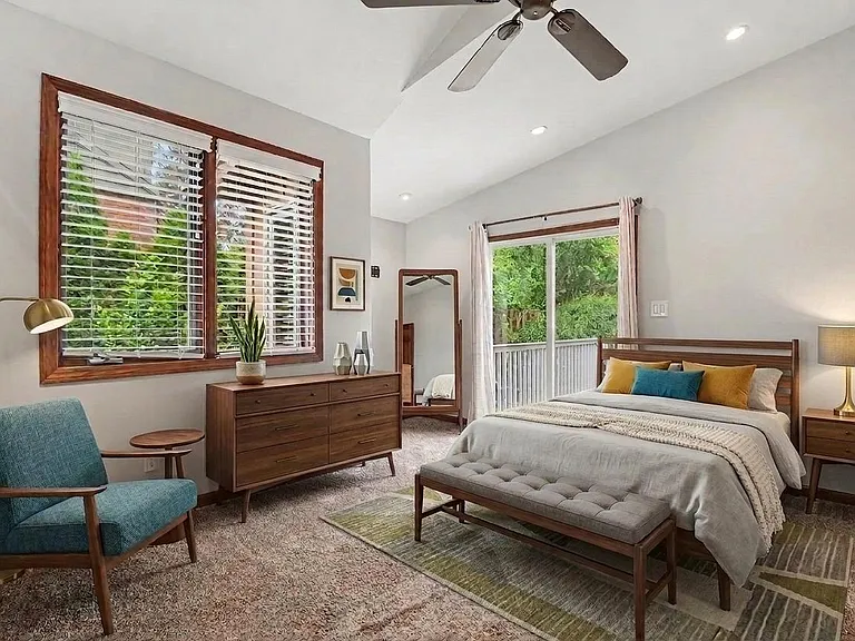 418 Austin Ave — Photo 8