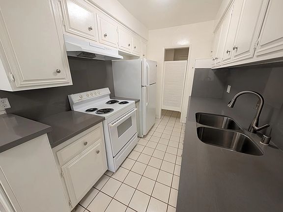 2nd image of 12235 Pacific Ave APT 109