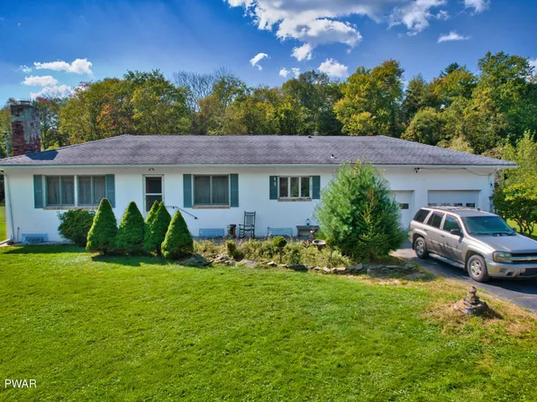 173 Bavarian Hill Rd, Beach Lake, PA 18405
