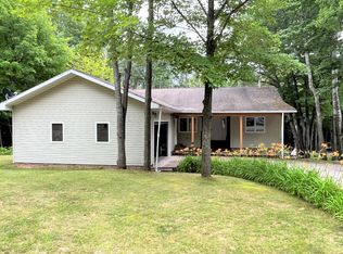 7498 N Straits Hwy, Cheboygan, MI 49721