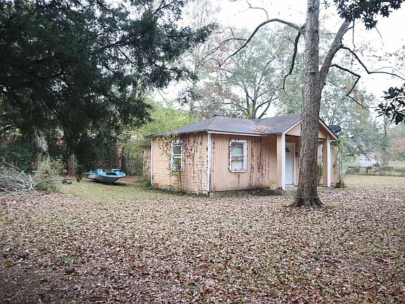 2nd image of 825 Boll St