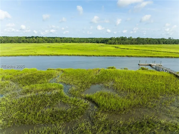 17 Olde Church Rd, Saint Helena Island, SC 29920