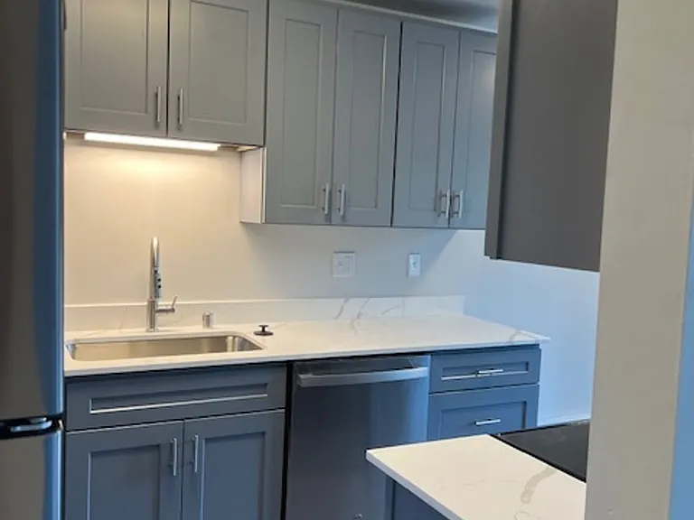 Ekilai Apartments - Spacious 1 Bed, 2 Bed Units & 3 Bed Units, w/ Private Balcony ~ Designer fini... — Photo 34