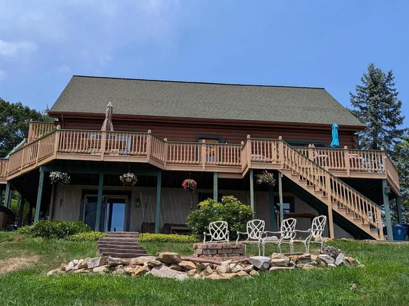 4767 E Ore Bank Rd, Hellam, PA 17406