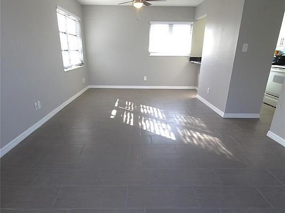 2nd image of 2055 Arlington St APT 201