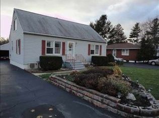 11 Fairlawn Ave, Rensselaer, NY 12144